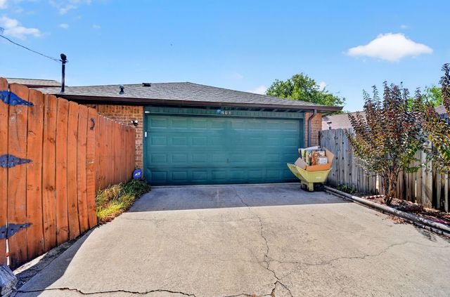 240 Dewey Court, Irving, TX 75060