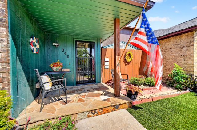 240 Dewey Court, Irving, TX 75060