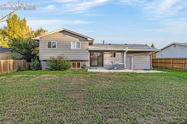 7430 Vineland Trail, Colorado Springs, CO 80911