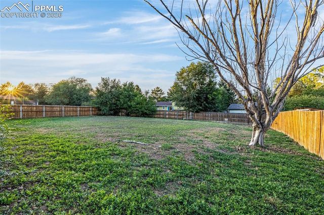 7430 Vineland Trail, Colorado Springs, CO 80911