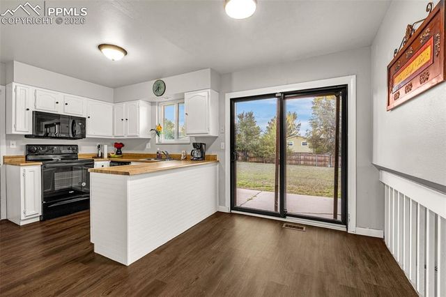 7430 Vineland Trail, Colorado Springs, CO 80911
