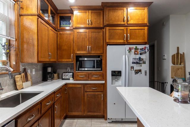 180 EAST RIVER DRIVE, De Pere, WI 54115