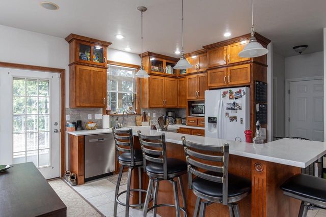 180 EAST RIVER DRIVE, De Pere, WI 54115