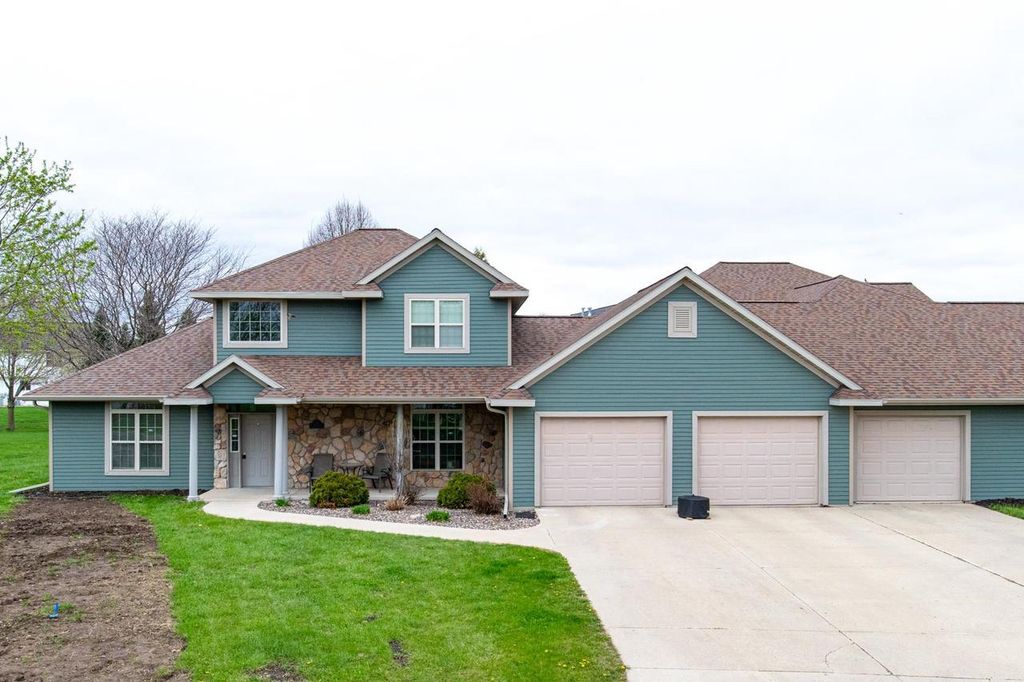 180 EAST RIVER DRIVE, De Pere, WI 54115