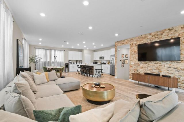 1922 Strata Street 8, Chula Vista, CA 91915
