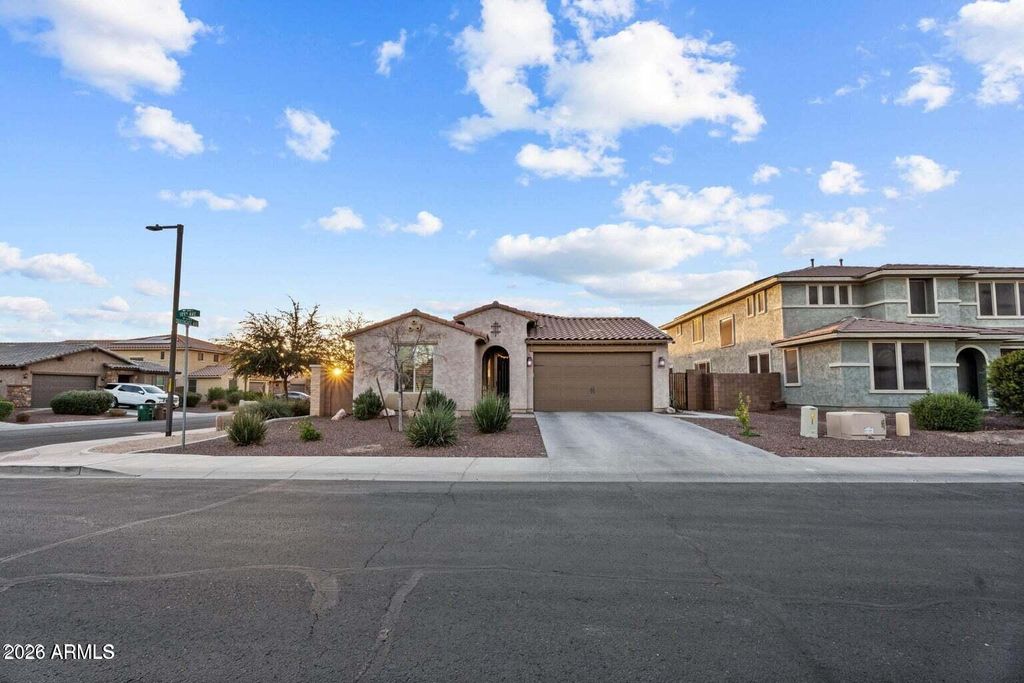 4052 S 185TH Avenue, Goodyear, AZ 85338