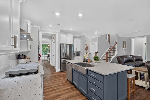 8320 Running Fern Way, Willow Springs, NC 27592