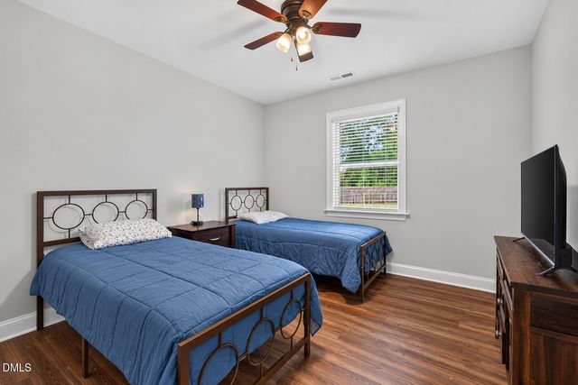 8320 Running Fern Way, Willow Springs, NC 27592