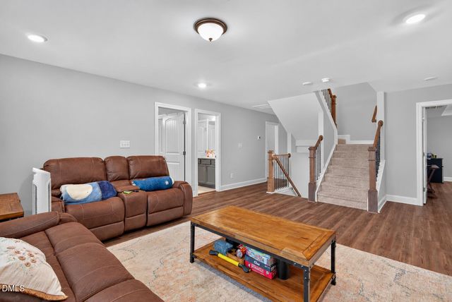 8320 Running Fern Way, Willow Springs, NC 27592
