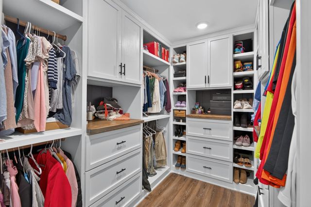 8320 Running Fern Way, Willow Springs, NC 27592