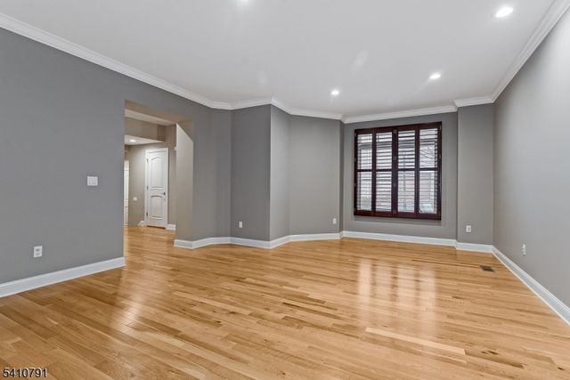 6 Keimel Ct, West Orange Twp., NJ 07052