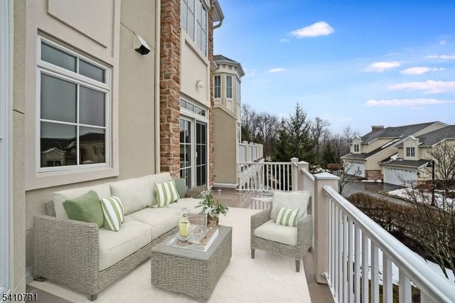 6 Keimel Ct, West Orange Twp., NJ 07052