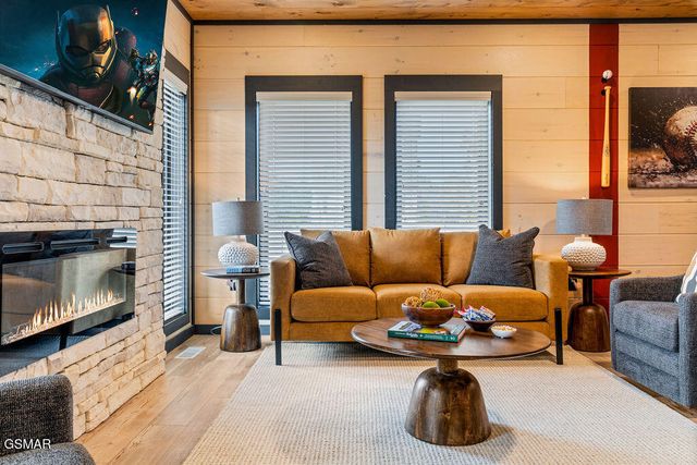 341 Rambling Creek Way, Sevierville, TN 37862