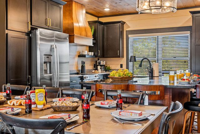 341 Rambling Creek Way, Sevierville, TN 37862