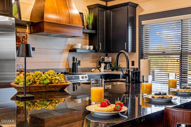 341 Rambling Creek Way, Sevierville, TN 37862