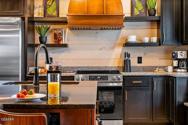 341 Rambling Creek Way, Sevierville, TN 37862