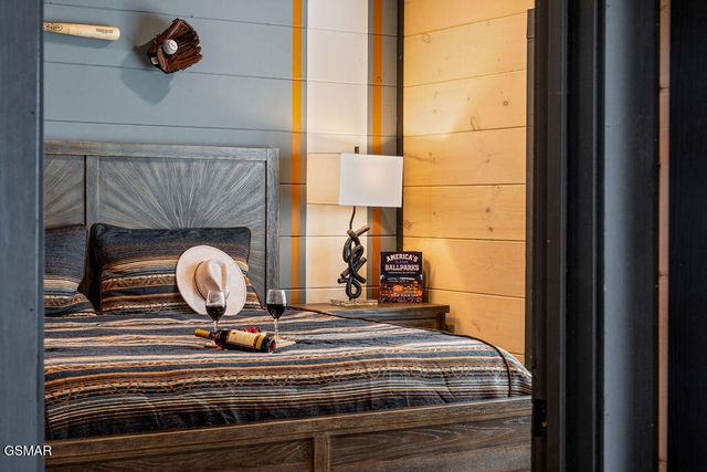 341 Rambling Creek Way, Sevierville, TN 37862