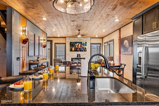 341 Rambling Creek Way, Sevierville, TN 37862