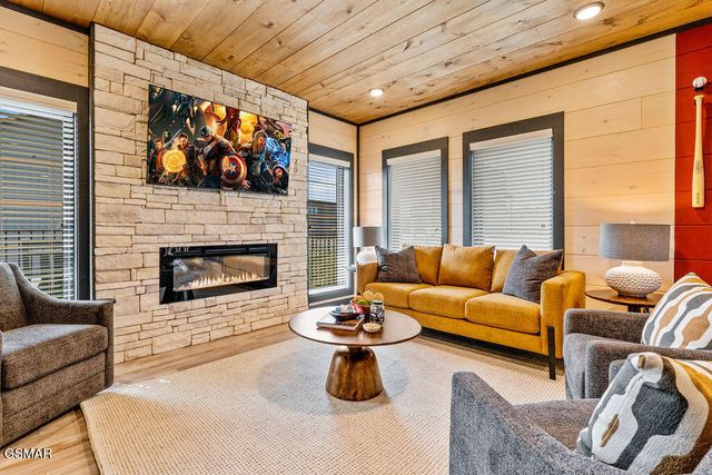 341 Rambling Creek Way, Sevierville, TN 37862