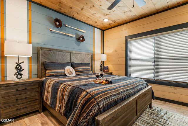 341 Rambling Creek Way, Sevierville, TN 37862