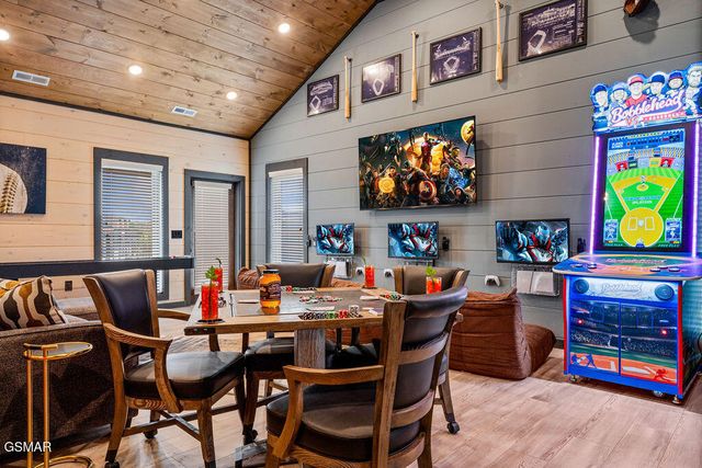 341 Rambling Creek Way, Sevierville, TN 37862