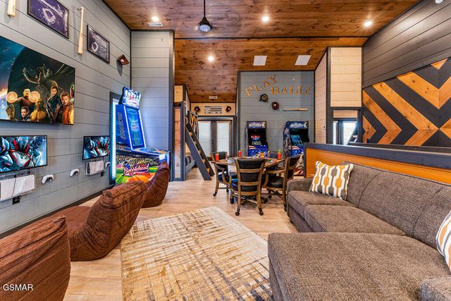 341 Rambling Creek Way, Sevierville, TN 37862