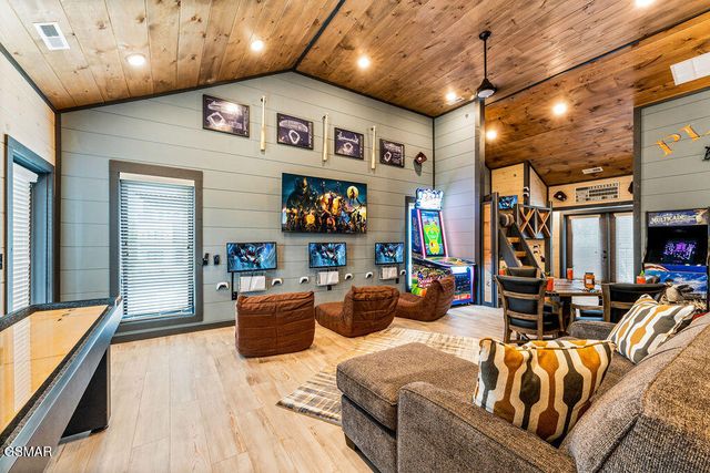 341 Rambling Creek Way, Sevierville, TN 37862