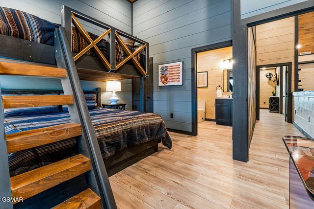 341 Rambling Creek Way, Sevierville, TN 37862