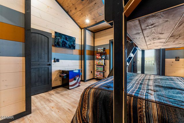 341 Rambling Creek Way, Sevierville, TN 37862