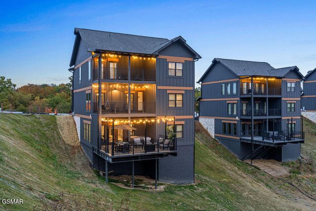 341 Rambling Creek Way, Sevierville, TN 37862