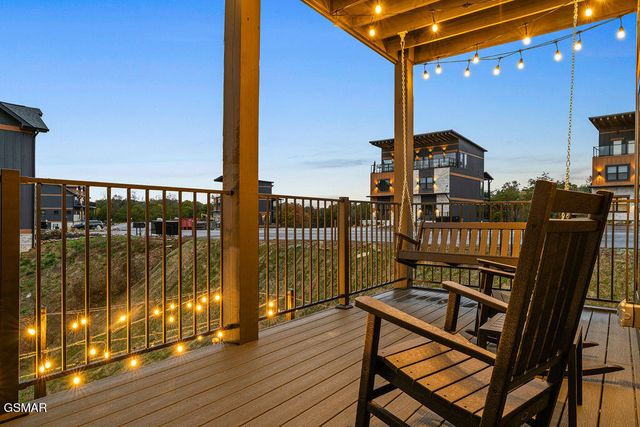 341 Rambling Creek Way, Sevierville, TN 37862