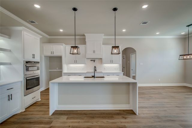 3595 Meadow View Lane, Greenville, TX 75402