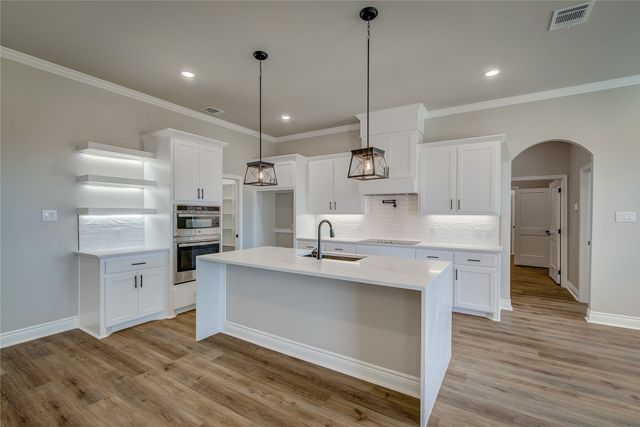 3595 Meadow View Lane, Greenville, TX 75402