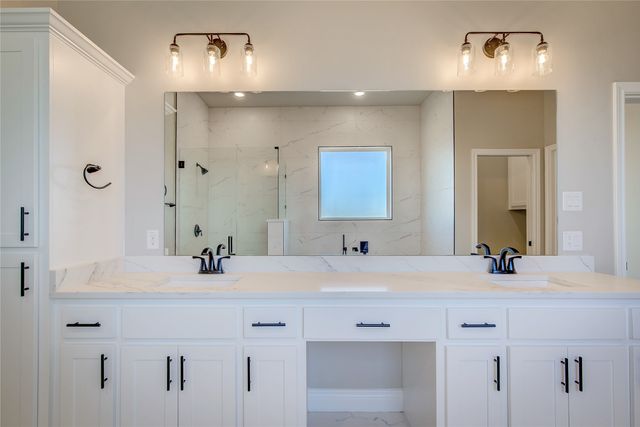 3595 Meadow View Lane, Greenville, TX 75402