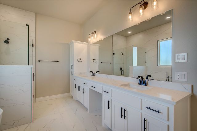 3595 Meadow View Lane, Greenville, TX 75402