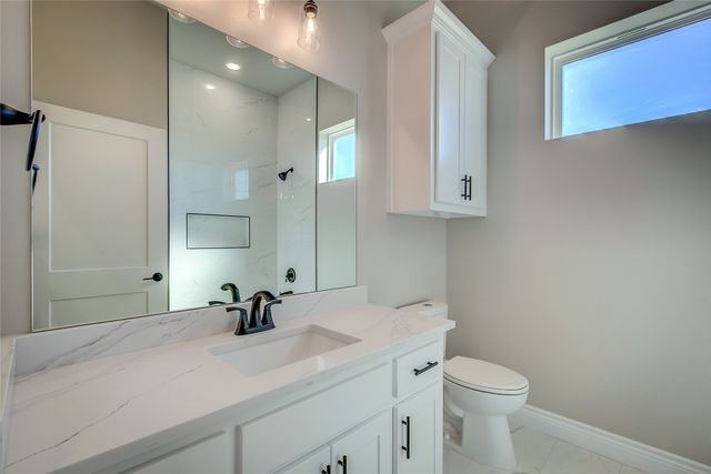 3595 Meadow View Lane, Greenville, TX 75402