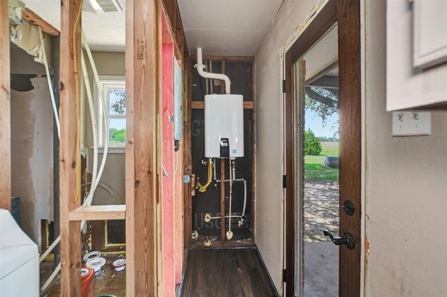 8542 Sloan Road, Midway, TX 75852