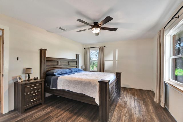 8542 Sloan Road, Midway, TX 75852