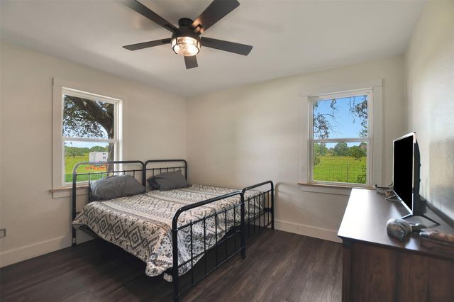 8542 Sloan Road, Midway, TX 75852