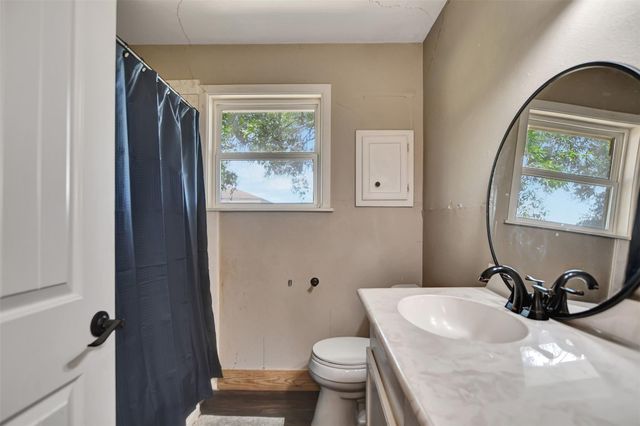8542 Sloan Road, Midway, TX 75852