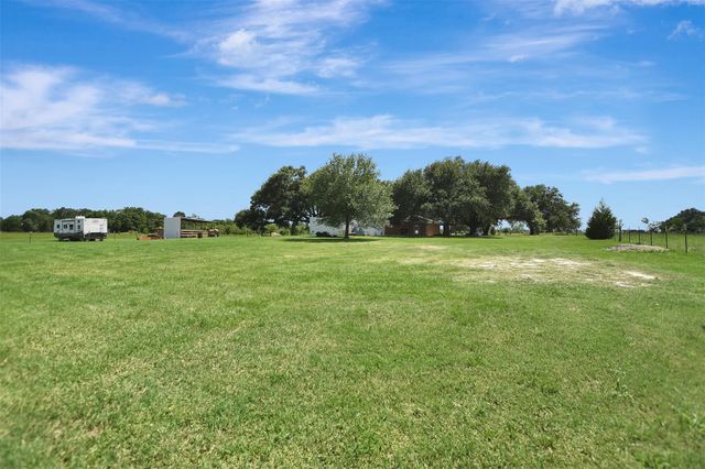 8542 Sloan Road, Midway, TX 75852