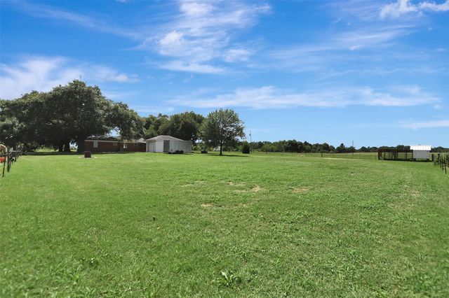 8542 Sloan Road, Midway, TX 75852