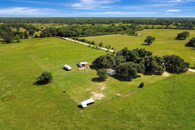 8542 Sloan Road, Midway, TX 75852