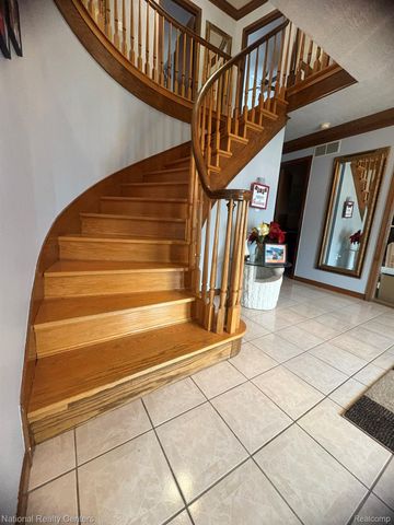 17400 Timothy Drive, Southgate, MI 48195