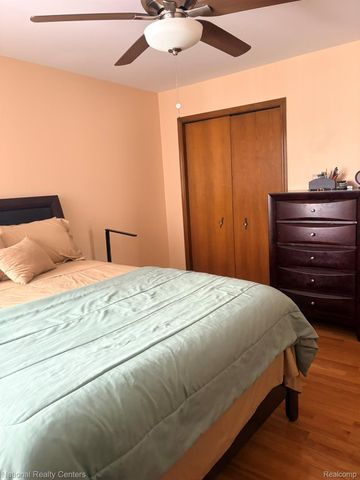 17400 Timothy Drive, Southgate, MI 48195