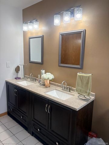 17400 Timothy Drive, Southgate, MI 48195