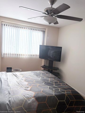 17400 Timothy Drive, Southgate, MI 48195