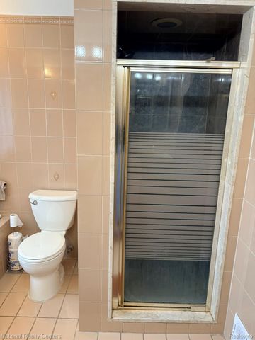 17400 Timothy Drive, Southgate, MI 48195