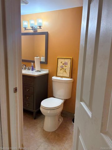 17400 Timothy Drive, Southgate, MI 48195