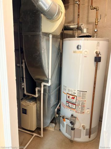 17400 Timothy Drive, Southgate, MI 48195